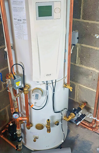 https://westperthhotwater.com.au/uploads/2025/06/gas-hot-water-system-13675.jpg