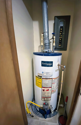 https://westperthhotwater.com.au/uploads/2025/06/gas-hot-water-system-40702.jpg