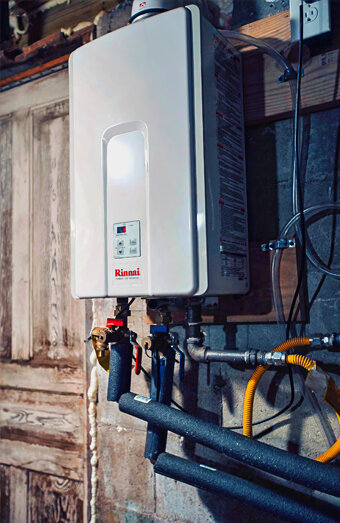 https://westperthhotwater.com.au/uploads/2025/06/hot-water-servicing-84983.jpg
