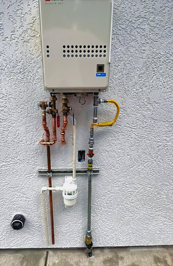 https://westperthhotwater.com.au/uploads/2025/06/thermostatic-water-systems-62598.jpg